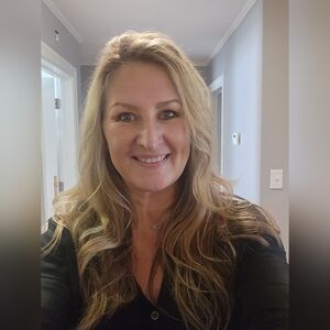 I'll mostly be selling Women's clothing items and shoes.